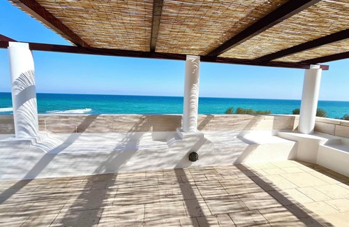 Villanova Apartment | Charming rooftop apartment just 20 m from the sea with a fantastic sea view