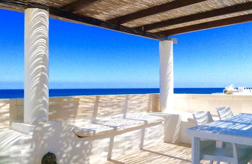 Villanova Apartment | Charming rooftop apartment just 20 m from the sea with a fantastic sea view