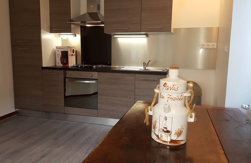 Pouilly-sur-Loire House | Charming room ideal for lovers "Le P'tit Pouilly du Val de Loire!"