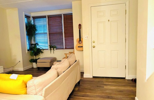 Hyde Square House | Charming room in a 2-bedroom townhome with AC, WiFi in fantastic central Boston