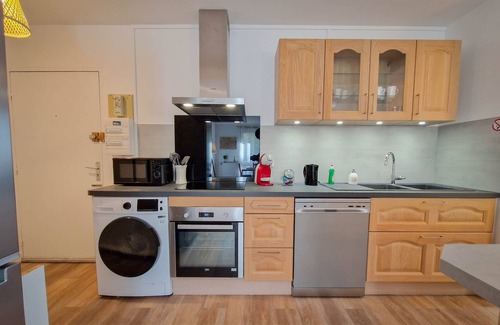 Cergy Apartment | Charming rooms in shared flat Cergy center