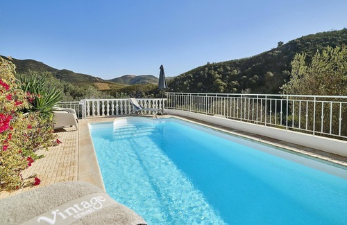 Fonte do Bispo Villa | Charming Rural Retreat, A/C, Private Pool & Beautiful Views - 11km from the Coastal Town of Tavira!