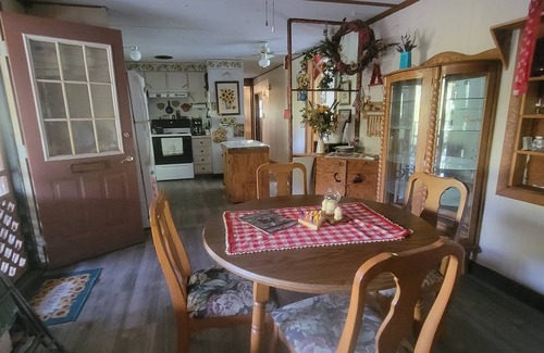 Gordonsville Other | Charming Rustic 2-bedroom farmhouse with WiFi, AC on pristine Plunkett Creek Rd