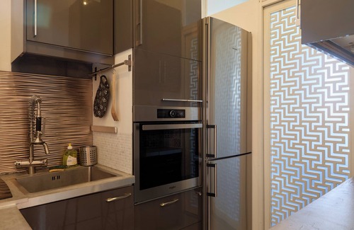 Louis Bertrand-Mirabeau-Semard Apartment | Charming & Rustic 1BD Apartment, Ivry-sur-Seine