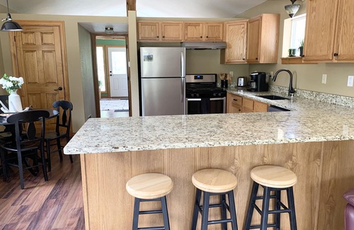 Larkspur Apartment | Charming Rustic Ranch