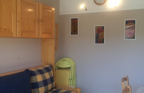 Correncon-en-Vercors Apartment | Charming Slope-Side Studio, South-Facing Balcony, Pet-Friendly, Near Golf and Hiking Trails
