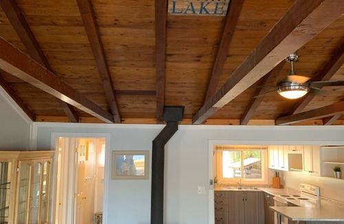 Minden Cottage | Charming Sandy Beach Cottage on Horseshoe Lake