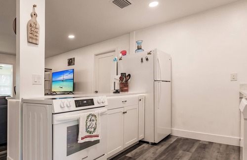 Sanibel House | Charming Sanibel home - 2 BR, 2 BTH with Pool, WiFi, Family friendly home