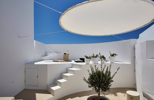 Imerovigli Villa | Charming Santorini Apartment | Gaderois Apartment | 2 Bedrooms | Private.
