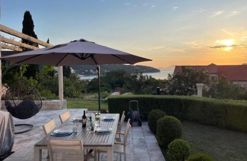 Lopud Island House | Charming Sea View "Villa Divine" - 2min from the sea