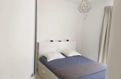 Aliko Apartment | Charming Seafront Appartment