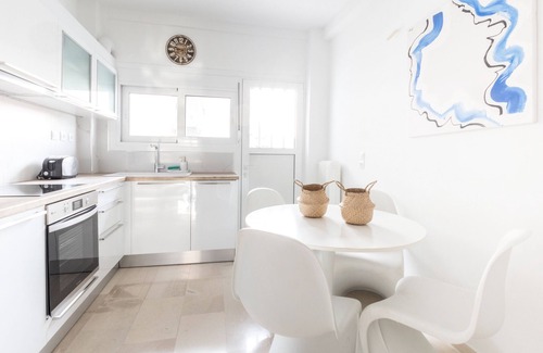 Glyfada Apartment | Charming Seaside Apartment | Elegant 2BR in Glyfada