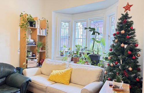Trinity - Bellwoods House | Charming semi in the heart of Queen West