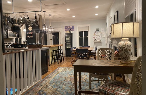 Windmill Point House | Charming Serene Private Cottage