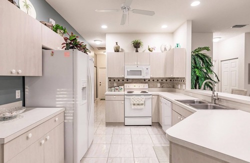 Heritage Oak Park House | Charming, Single Level Vacation Home Located in an Active Community