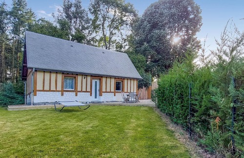 Livet-sur-Authou House | Charming small house in Norman half-timbered style in Livet-sur-Authou in the valley of the Risle.