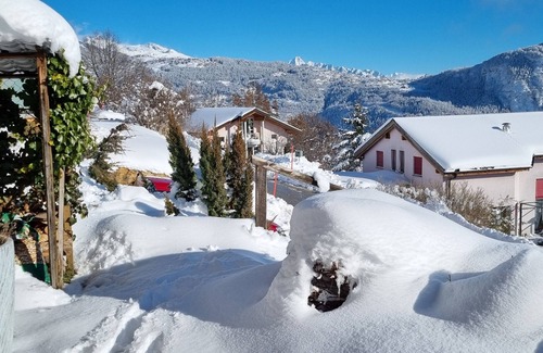 Granges Ski Chalet | Charming south-facing chalet 15 minutes from the ski slopes! Spectacular view of the Alps