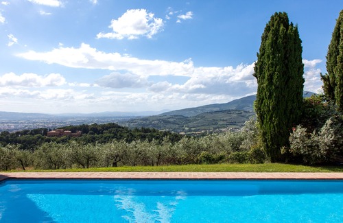 Foligno Villa | Charming spacious villa, ideal for family gatherings, total privacy, wide views