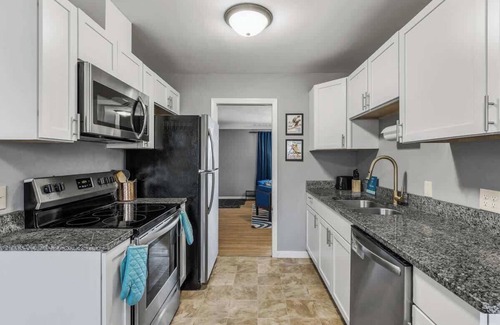St. Paul House | Charming St. Paul 4 Bedroom Home