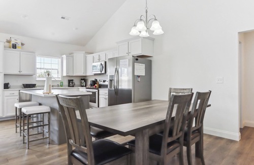 St. Robert House | Charming St Robert Home Near Downtown Waynesville!