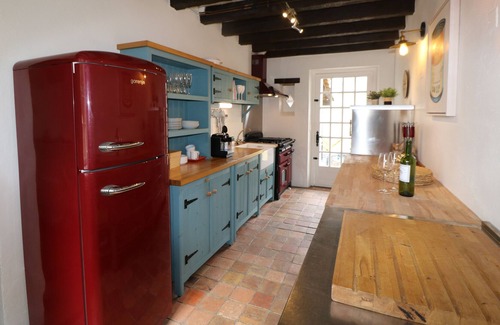 Bezenac House | Charming stone house with 12x6m private pool set in Dordogne Golden Triangle