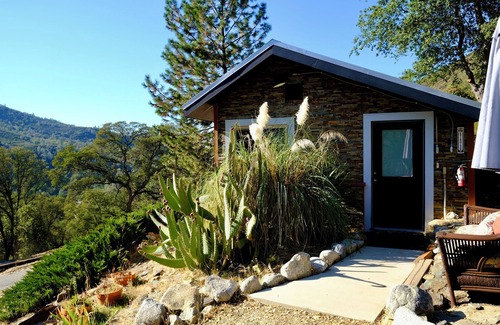 Midpines Cabin | Charming stone clad cabin with views off Highway 140 towards Yosemite
