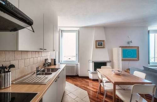 Morcote Apartment | Charming studio apartment in historic building in Morcote (Fiordaliso)
