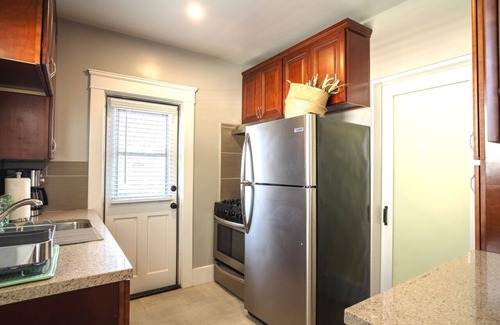 South Park Apartment | Charming Studio Balboa Park W/D