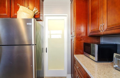 South Park Apartment | Charming Studio Balboa Park W/D