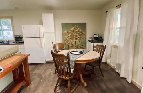 Klamath Falls Cabin | Charming Studio Cottage on 52 - acre farm!