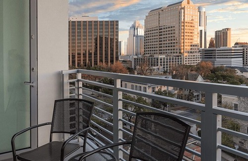 West End Apartment | Charming Studio Deluxe in enchanting Austin