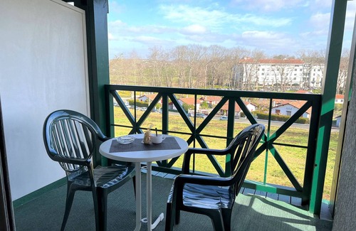 Cambo-les-Bains Apartment | Charming Studio in Central Cambo-les-Bains, Near Spa, Terrace, Parking, Pets Allowed, WiFi