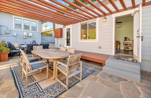 North Park Apartment | Charming Studio in Prime Location - The Balboa Bungalow