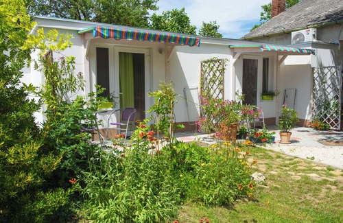 Balatongyorok Apartment | Charming studio "Nautilus" on the shores of Lake Balaton