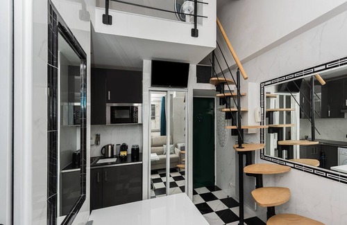 8th Arrondissement Apartment | Charming studio near Champs-Élysées