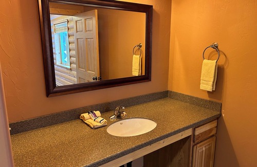 Cooper Landing Apartment | Charming Studio in Cooper Landing – Close to Trails & Outdoor Adventures