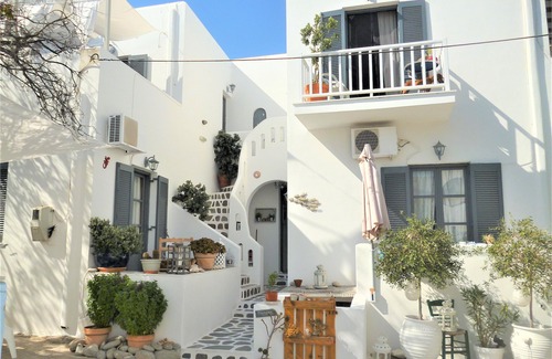 Paros Apartment | Charming Studio with 14sq terrace in Parikia: 300 meters from Livadia beach