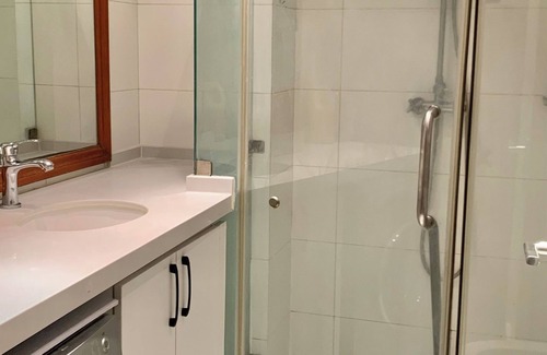 Shuangjing Apartment | Charming studio with Beijing CBD view and WiFi, AC