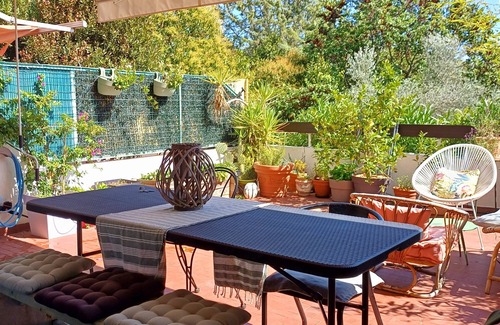 Costieres Apartment | Charming studio with south-facing terrace and view