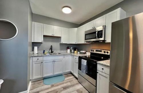 Trenton Apartment | Charming, Stylish remodeled Trenton Apartment