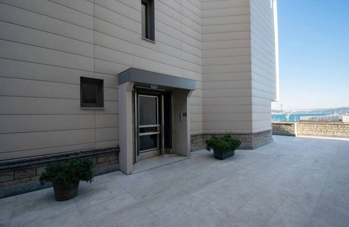Uskudar Apartment | Charming Suite Bosphorus View