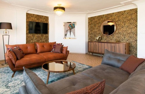 Uskudar Apartment | Charming Suite Bosphorus View