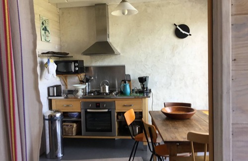 Salies-de-Bearn Cottage | Charming summer cottage, special et quiet green setting, 500m from thermal baths