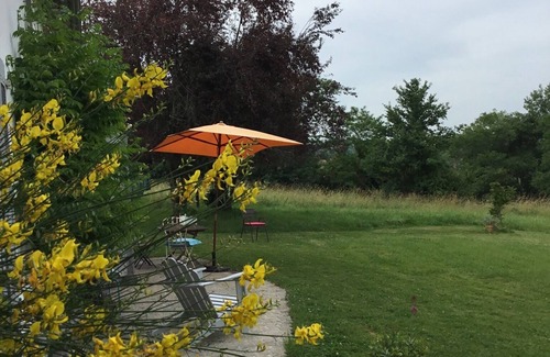 Salies-de-Bearn Cottage | Charming summer cottage, special et quiet green setting, 500m from thermal baths