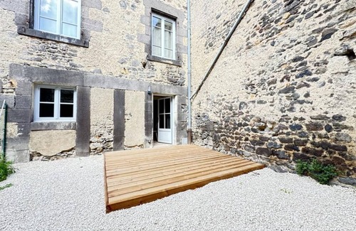 Riom Apartment | Charming T1 New in Riom in the Heart of the City!