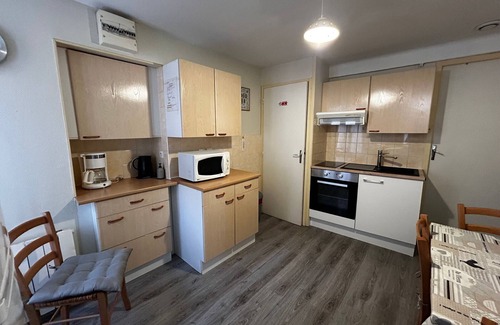 La Roche-Posay Apartment | Charming T2 with WIFI and parking in central La Roche-Posay