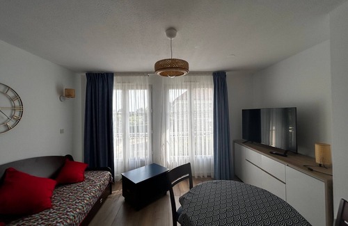 La Roche-Posay Apartment | Charming T2 with WIFI 200m from the Spa