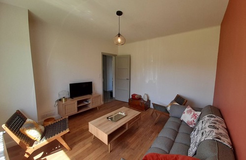 La Roche-Posay Apartment | Charming T3 in La Roche-Posay Center with Garden, Garage, and Modern Amenities