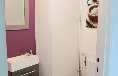 Lormont Apartment | Charming T3 on the outskirts of Bordeaux - 2 bedrooms