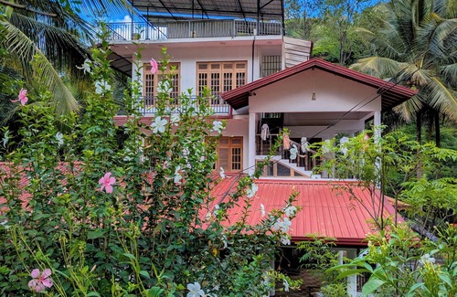 Demodera House | Charming Tea Garden Stay – 2 Bed Rooms Near Demodara Railway Loop